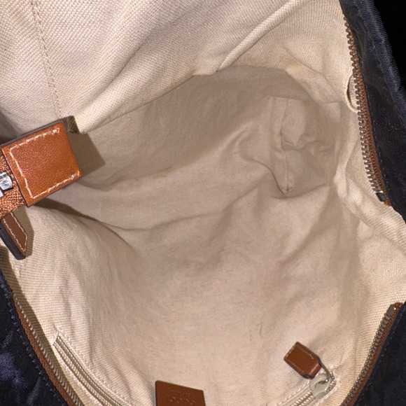 Gucci Navy nylon Messenger Bag with Brown Leather Strap - Picture 5 of 16